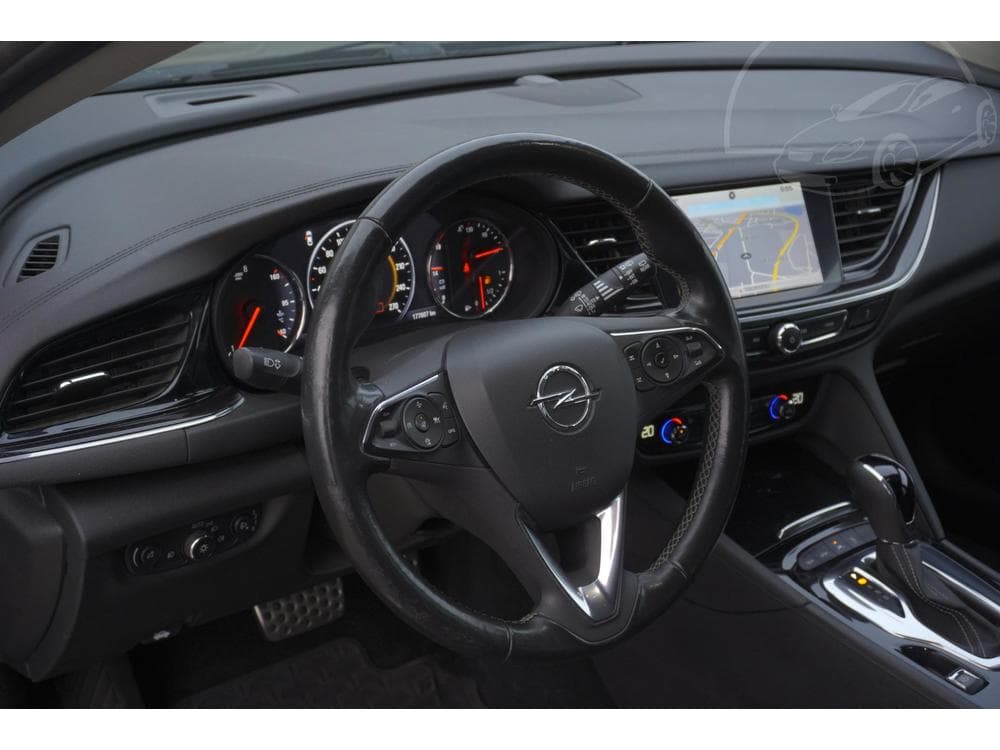 2017 Opel Insignia - 9