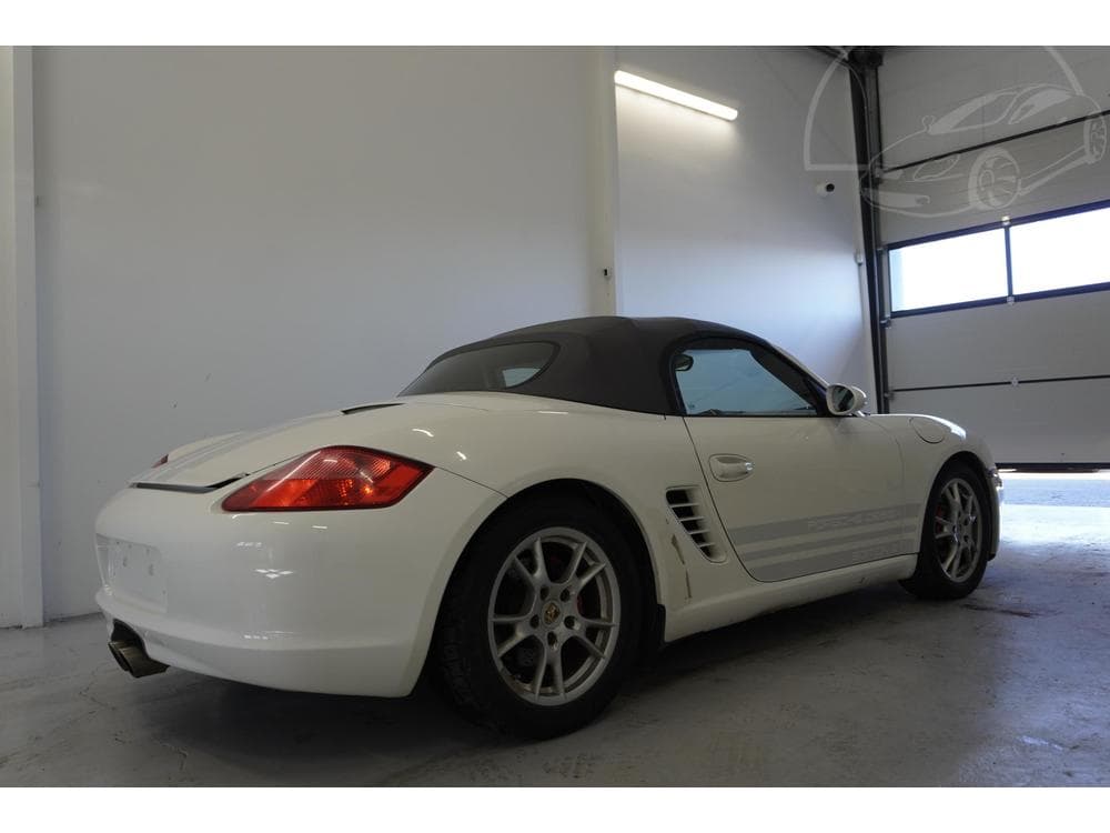 2010 Porsche BOXSTER - 17