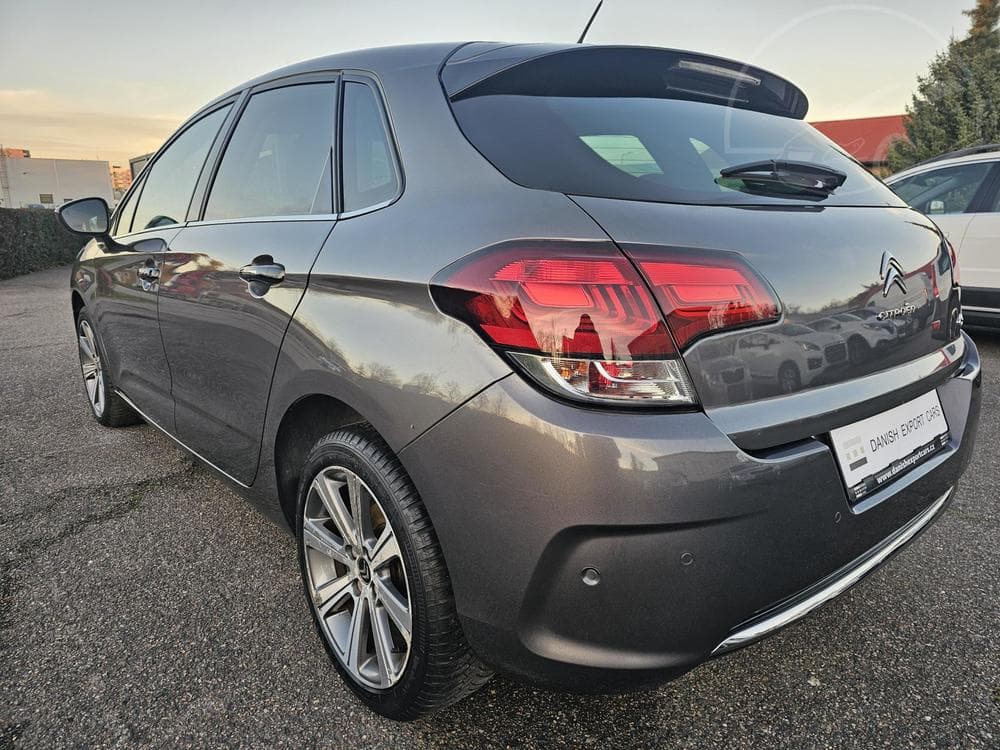 2016 Citroen C4 - 12