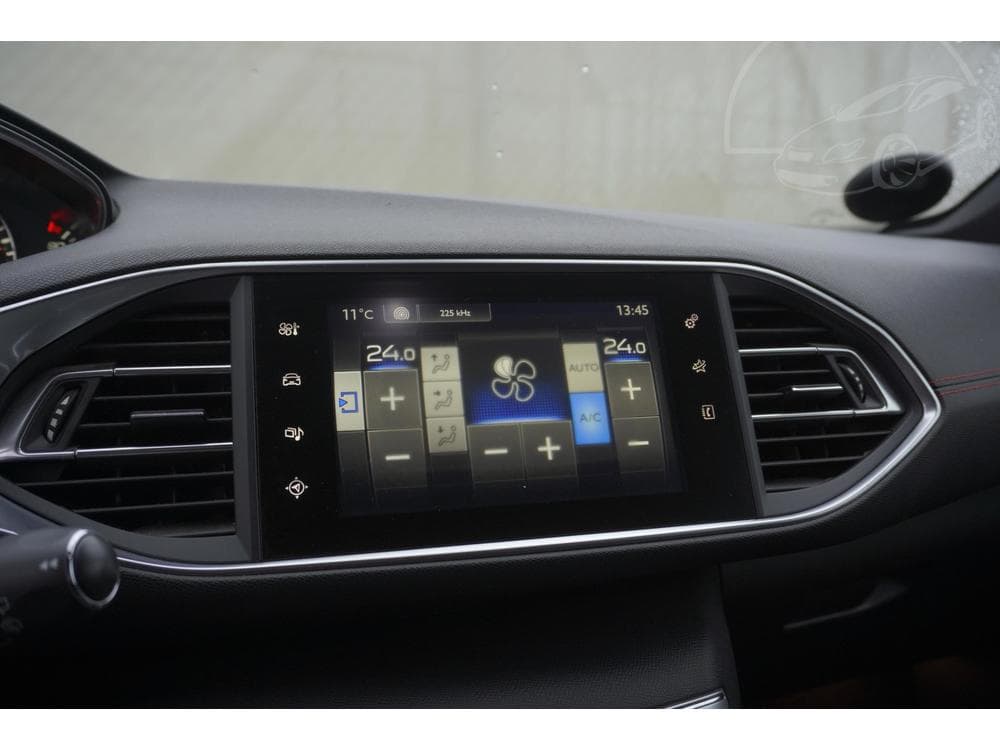 2016 Peugeot 308 - 12