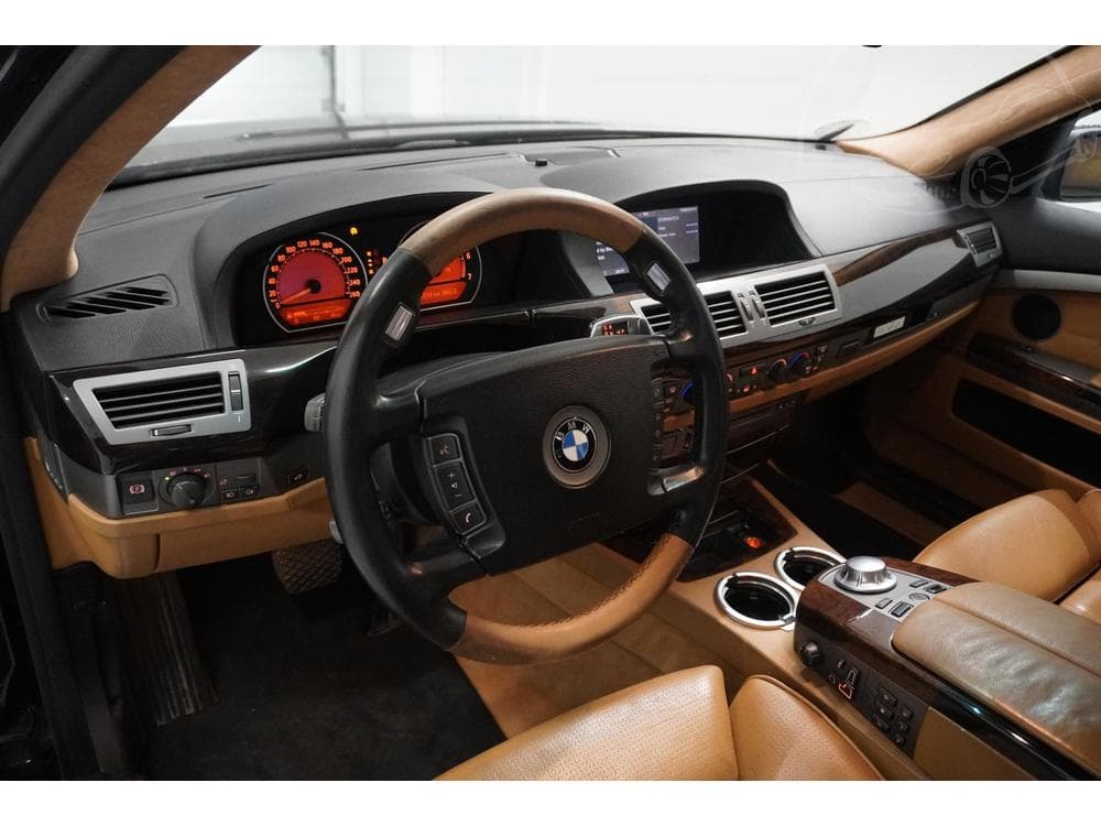 2004 BMW 7-SERIES - 12