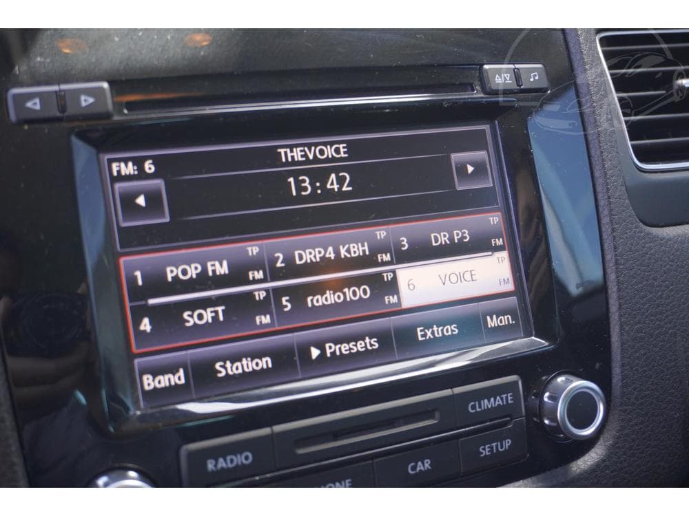 2013 Volkswagen Touareg - 15