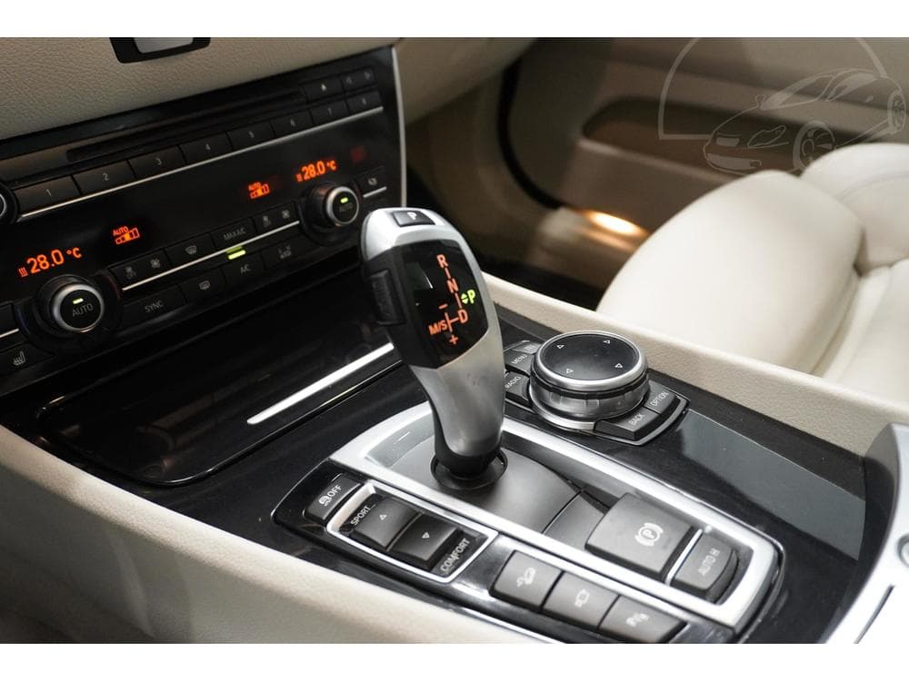 2014 BMW 5-Series - 16