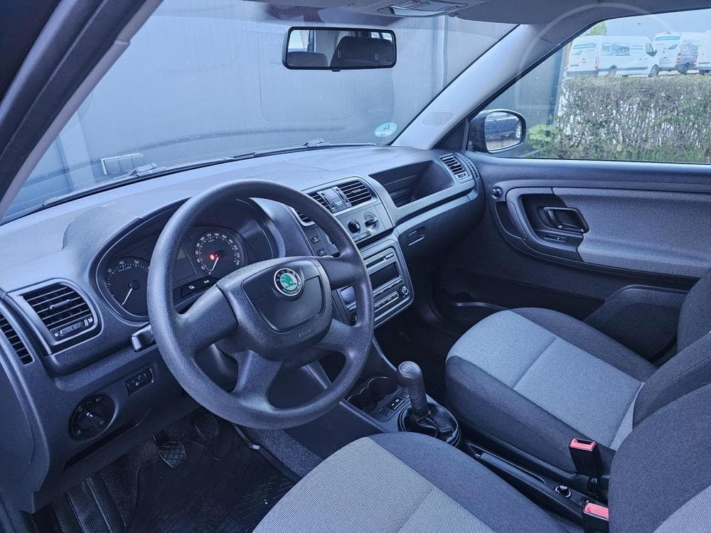 2010 Škoda FABIA - 16