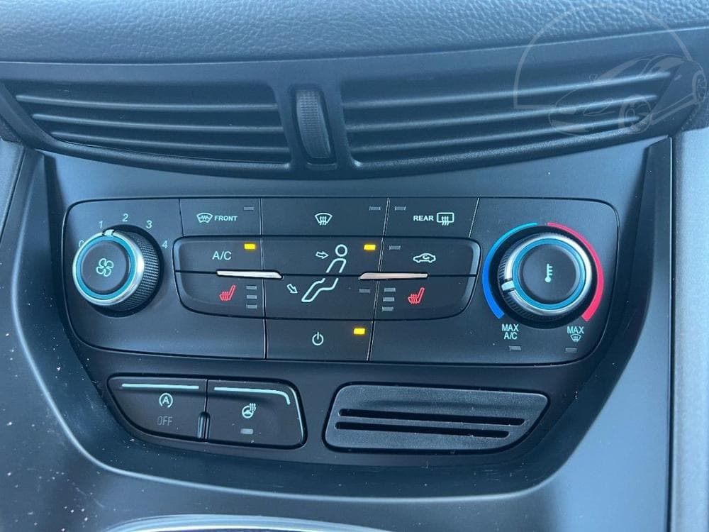 2015 Ford C-MAX - 16