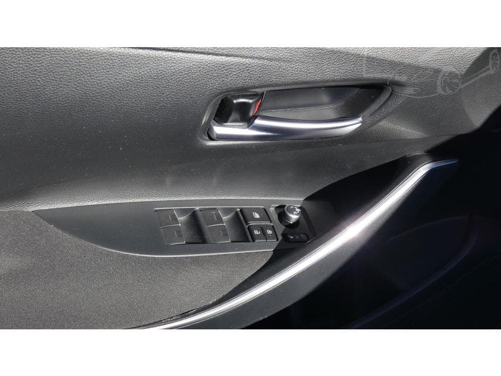 2021 Toyota COROLLA - 17