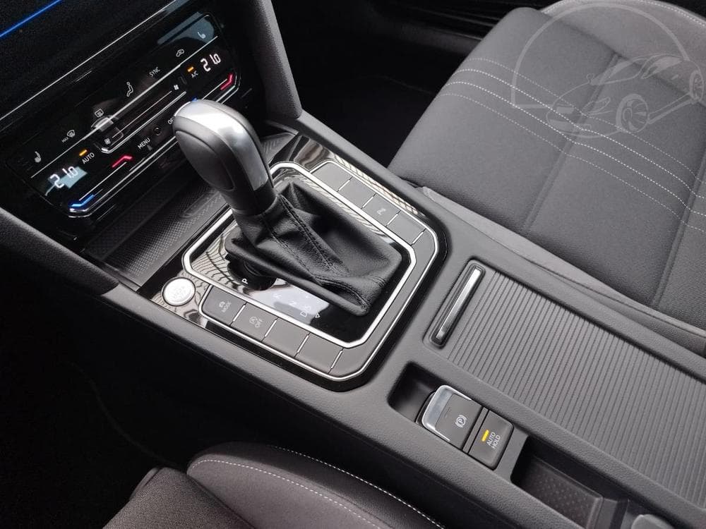 2022 Volkswagen Passat - 10