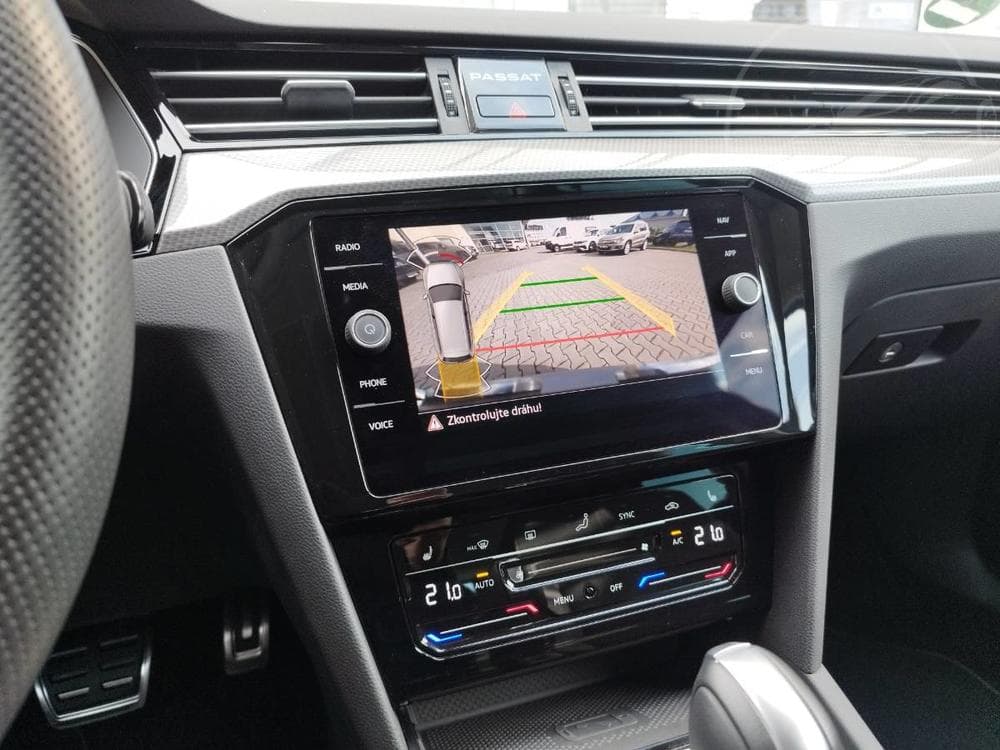 2022 Volkswagen Passat - 13