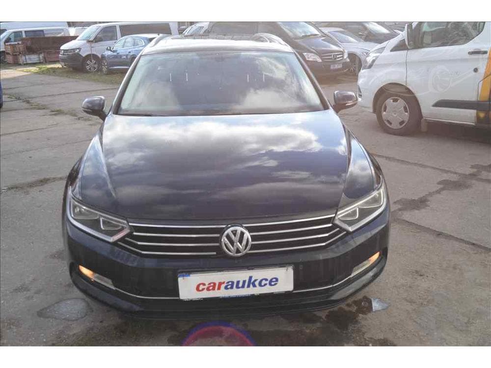 2015 Volkswagen PASSAT - 2