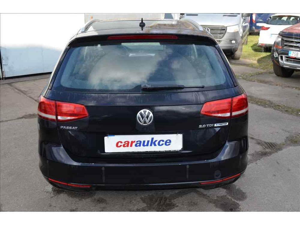 2015 Volkswagen PASSAT - 5