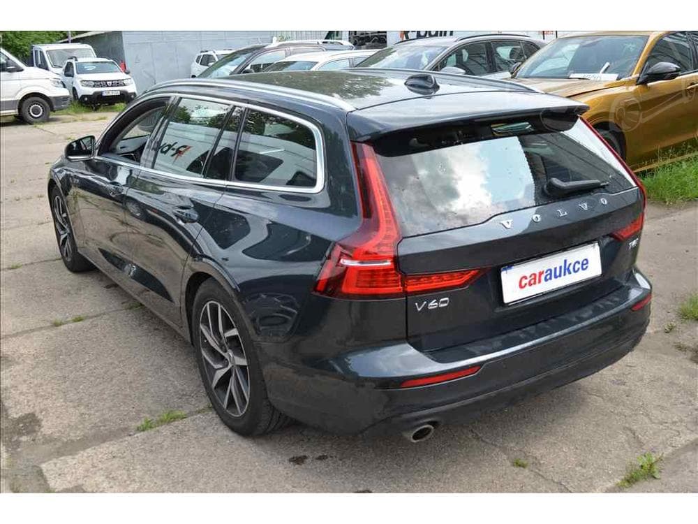 2020 Volvo V60 - 6
