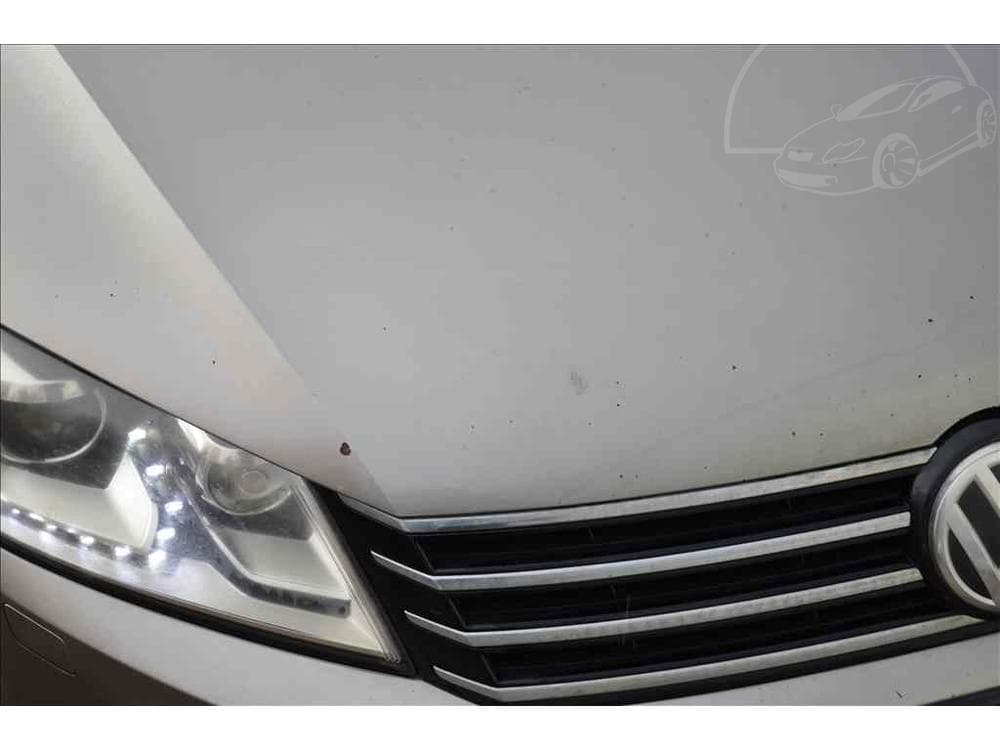 2012 Volkswagen PASSAT - 7