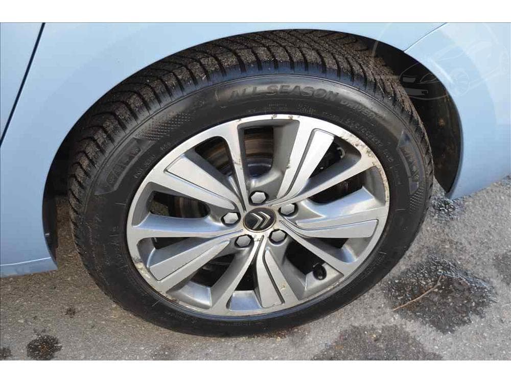 2003 Volvo S80 - 8