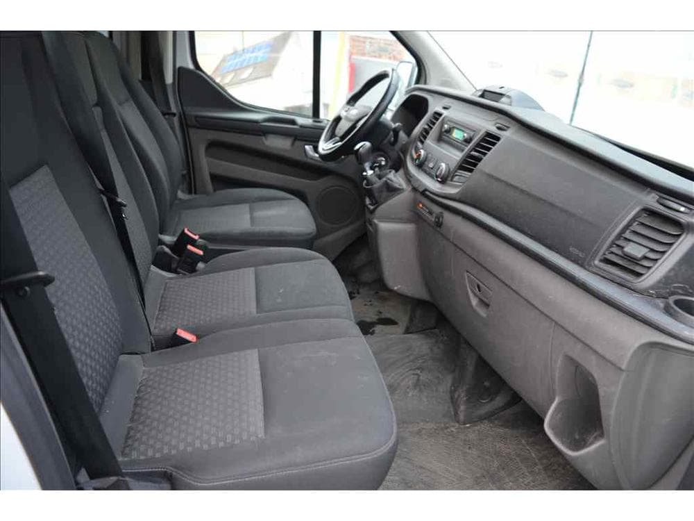 2010 BMW 1-SERIES - 9