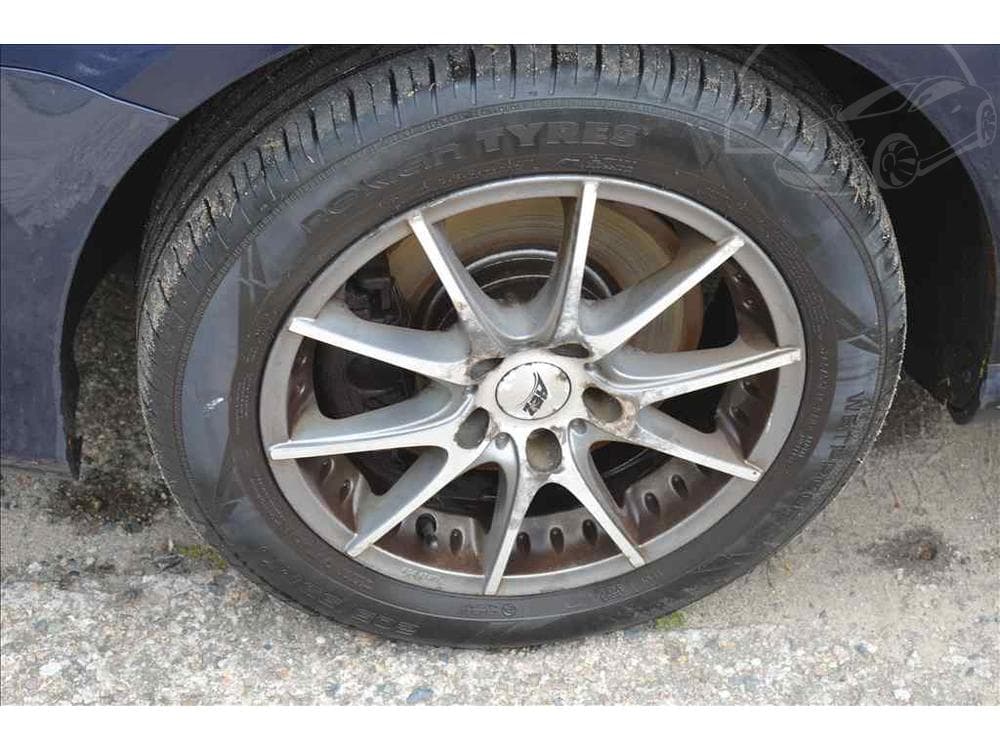 2012 Volkswagen PASSAT - 9
