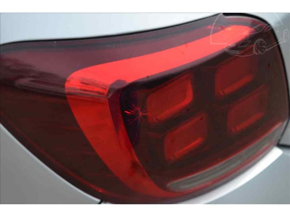 2020 Dacia SANDERO - 11