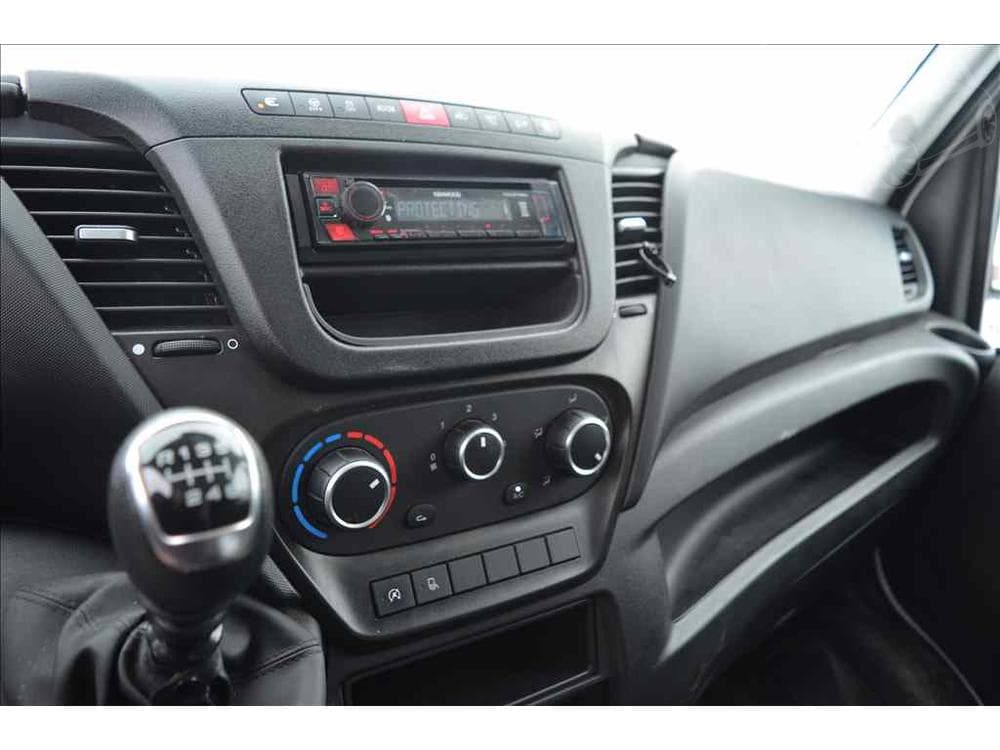 2012 Audi A8 - 34
