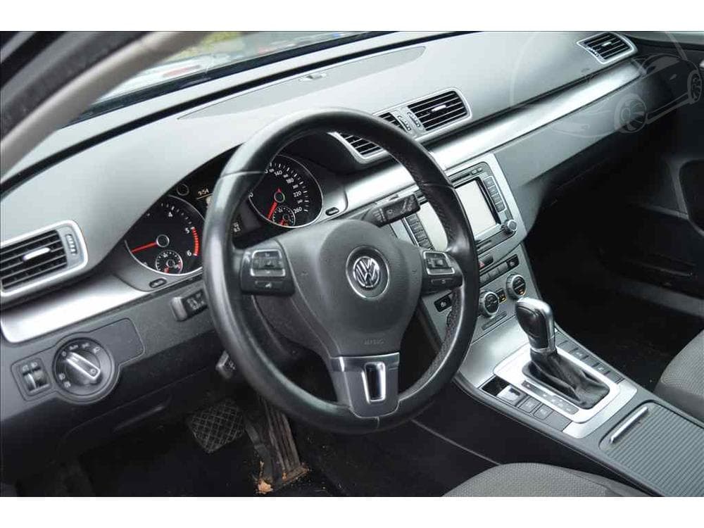 2014 Volkswagen PASSAT - 13