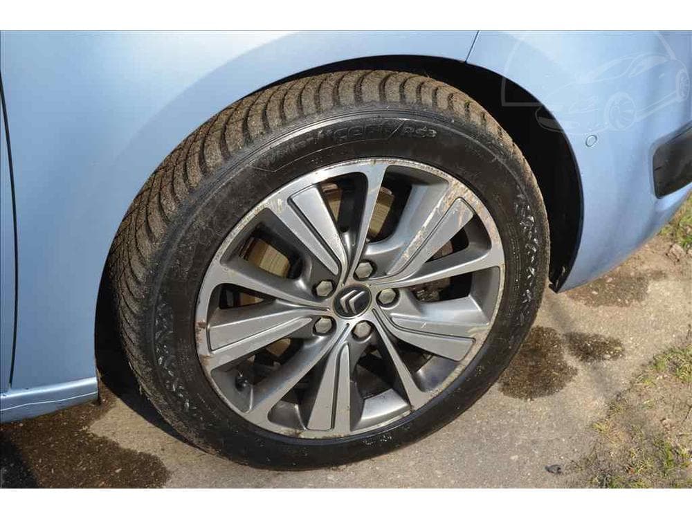 2003 Volvo S80 - 13