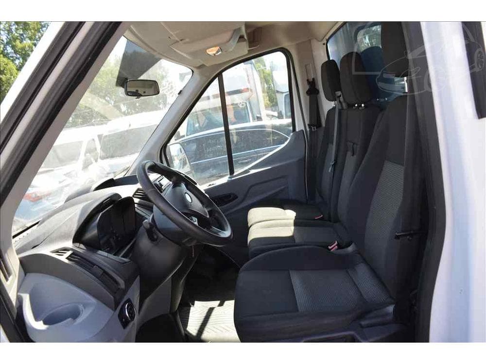 2011 Volkswagen PASSAT - 13