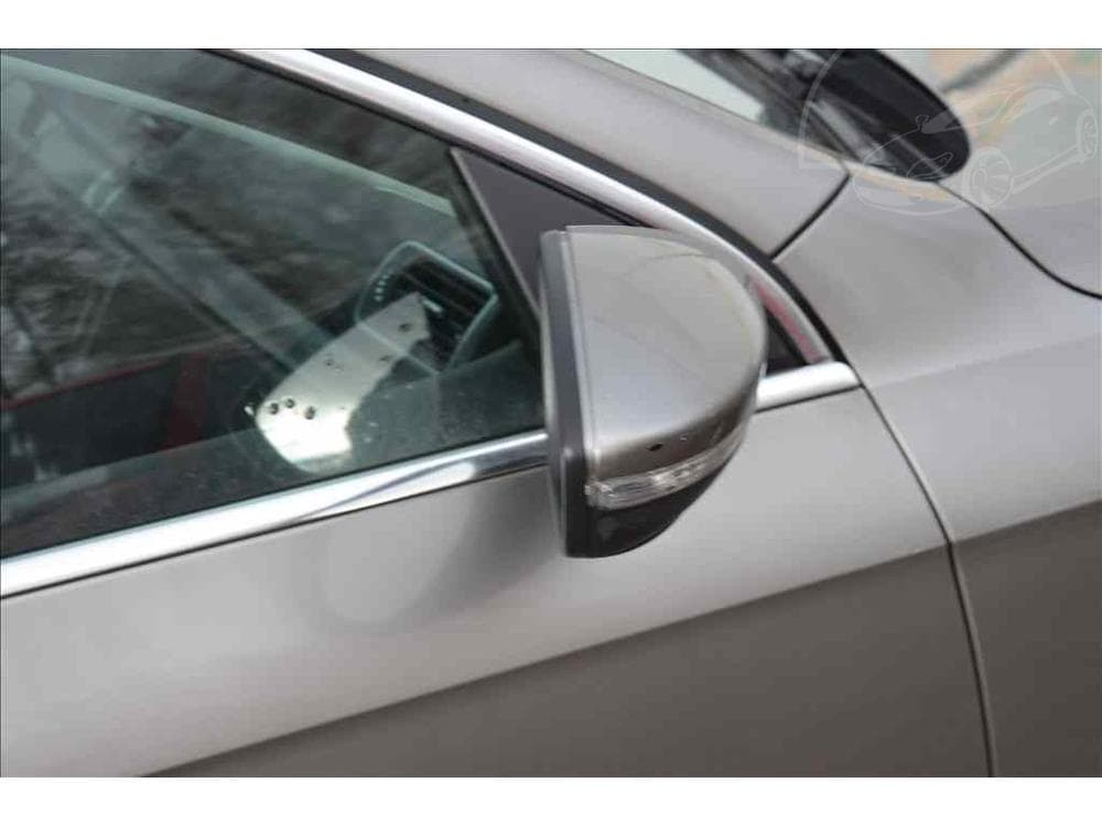 2012 Volkswagen PASSAT - 14