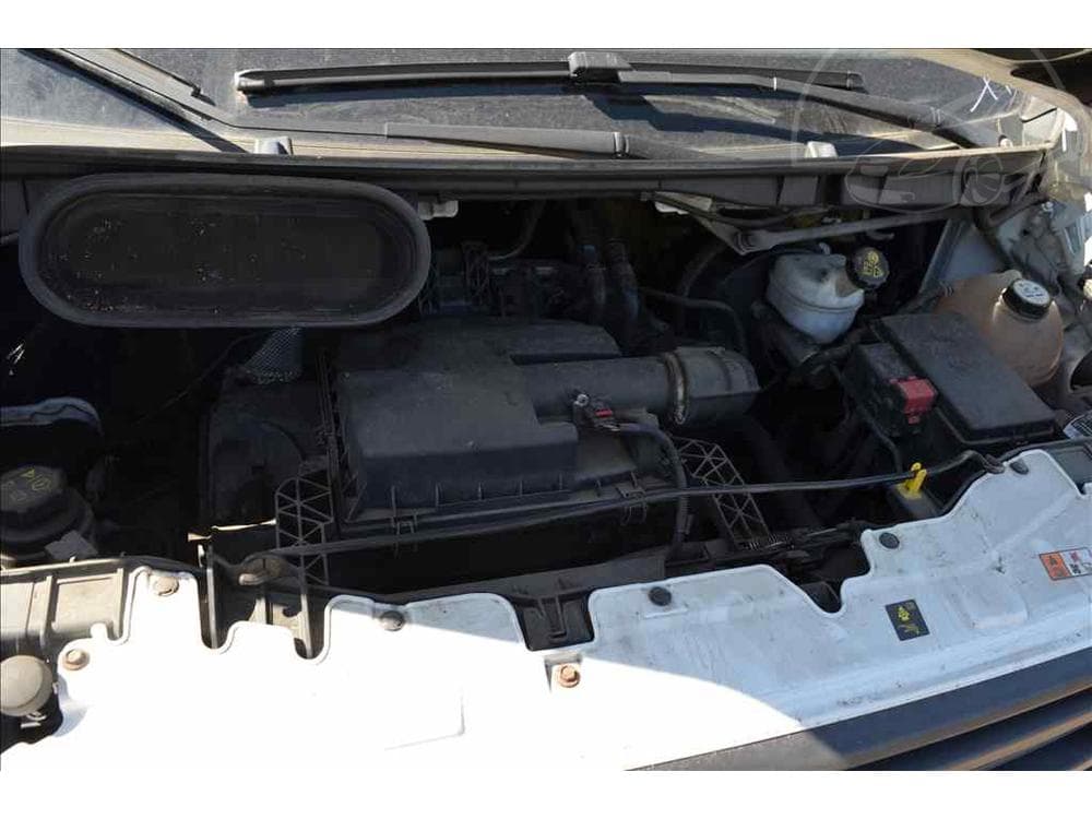 2011 Volkswagen PASSAT - 15