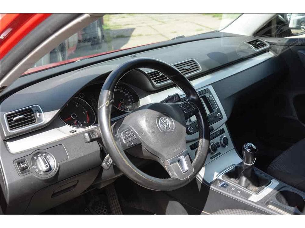 2002 Volkswagen GOLF - 15