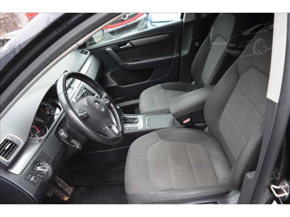 2014 Volkswagen PASSAT - 16