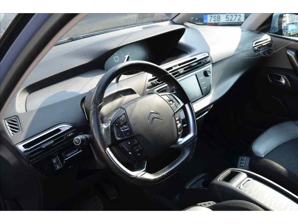 2003 Volvo S80 - 16