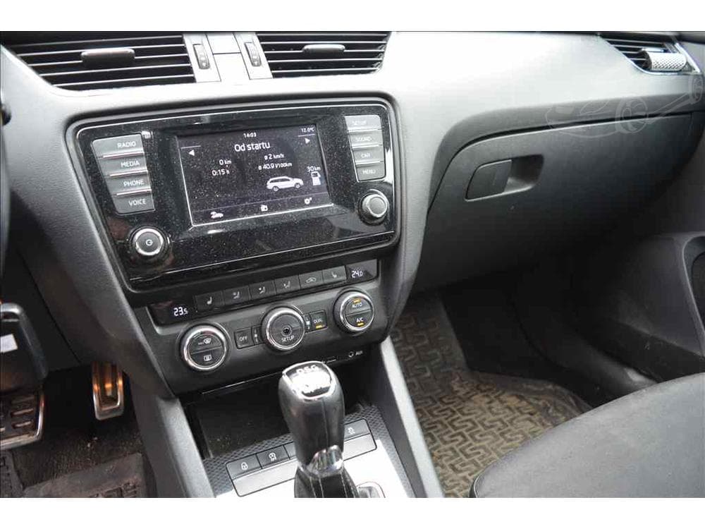 2014 Škoda OCTAVIA - 16
