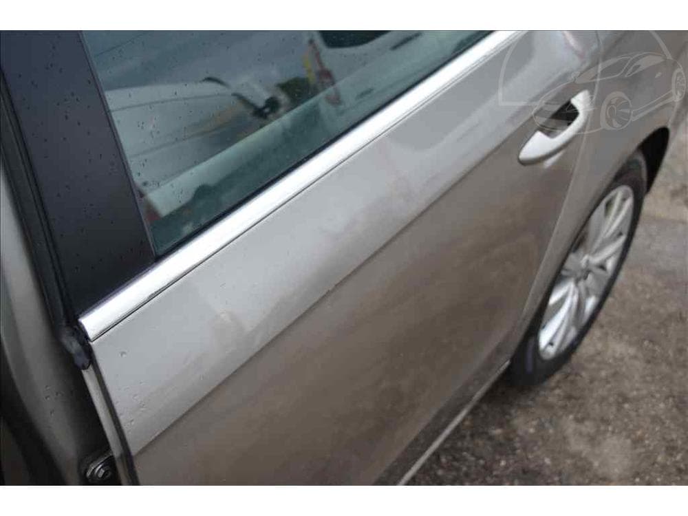 2012 Volkswagen PASSAT - 16