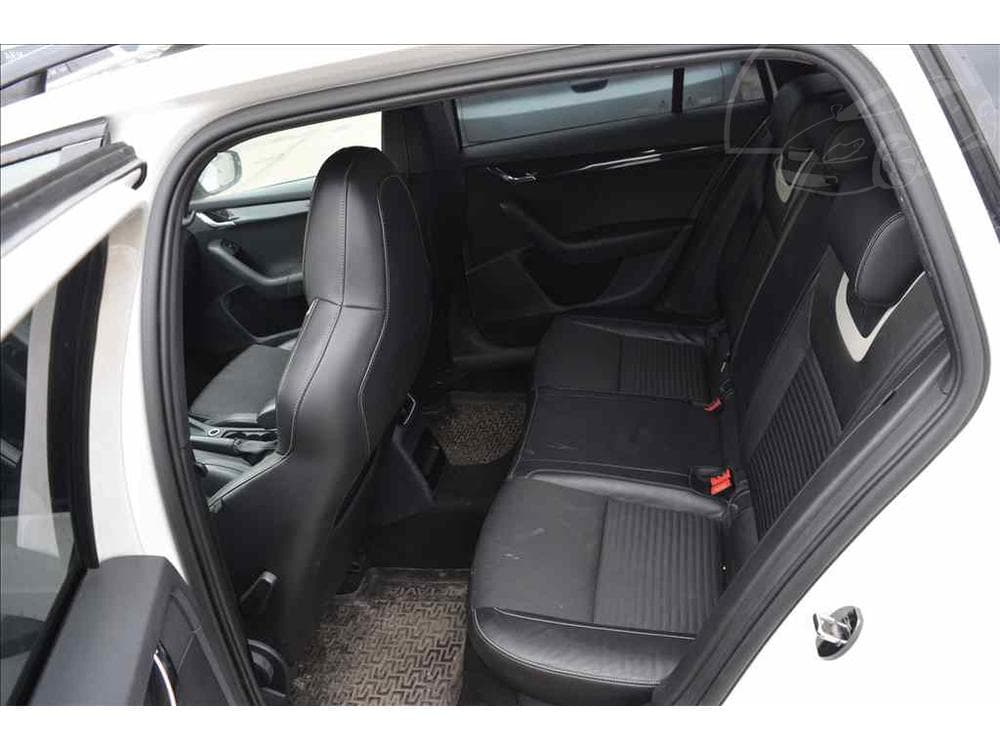 2014 Škoda OCTAVIA - 19