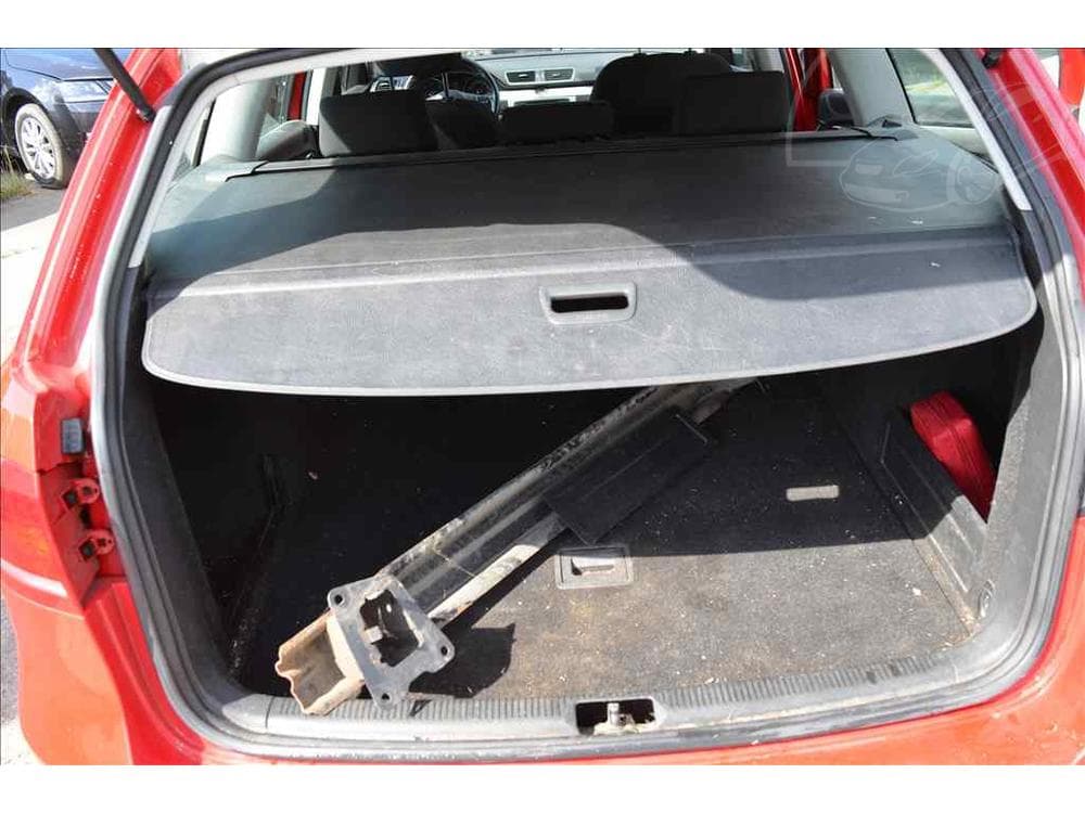 2002 Volkswagen GOLF - 20