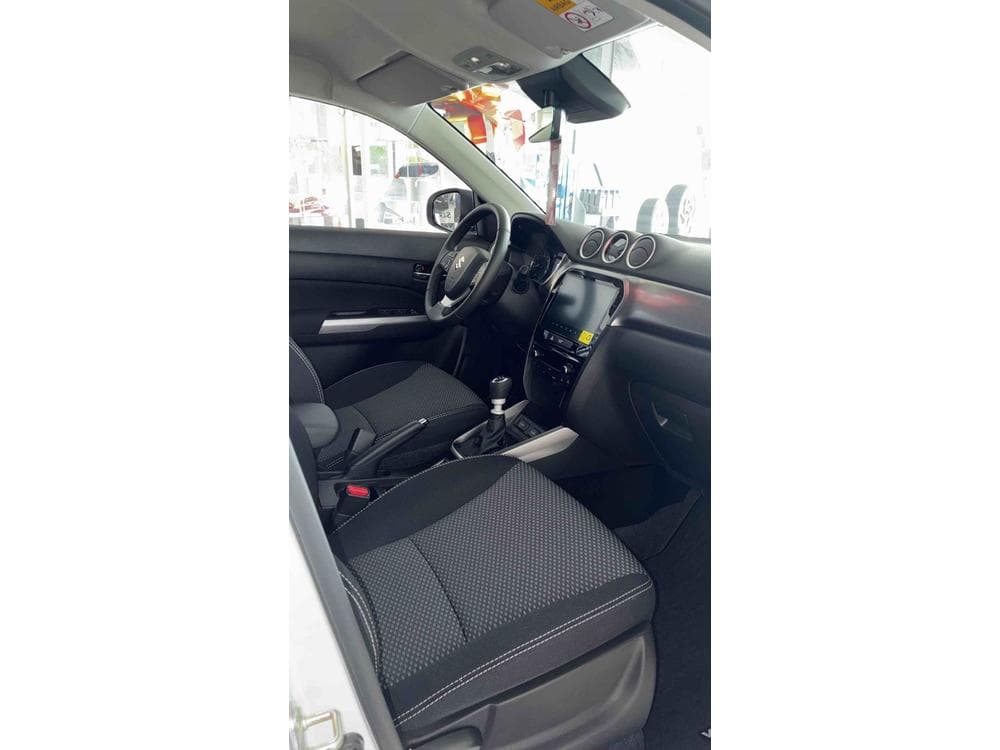 2025 Suzuki Vitara - 4