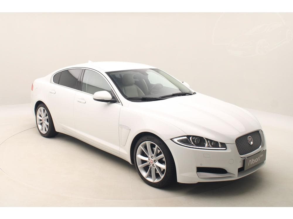 2014 Jaguar Xf - 15