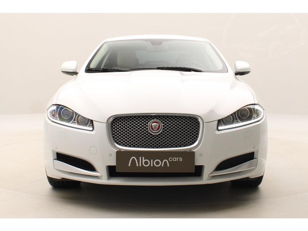 2014 Jaguar Xf - 17