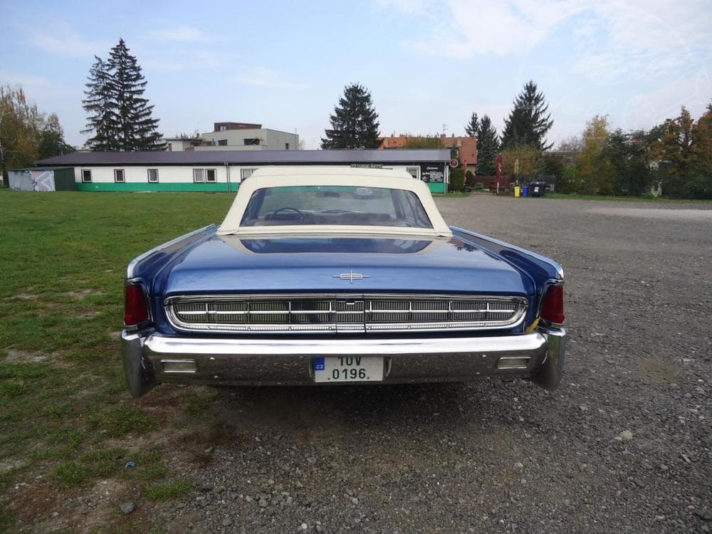 1963 Lincoln CONTINENTAL - 22