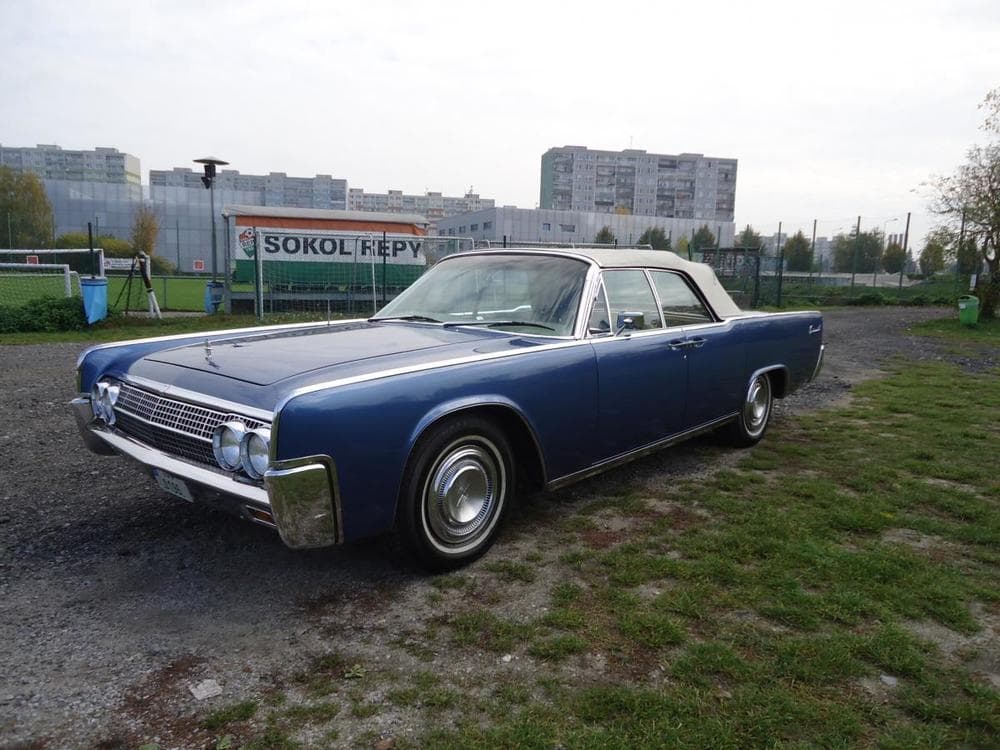 1963 Lincoln CONTINENTAL - 34