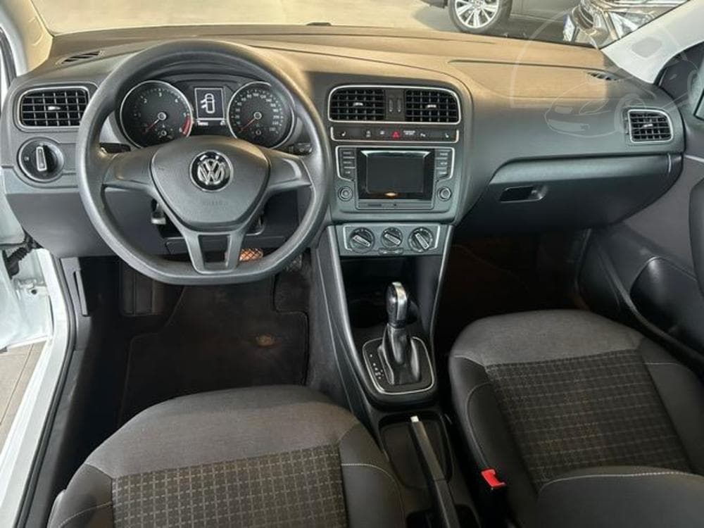 2016 Volkswagen POLO - 14