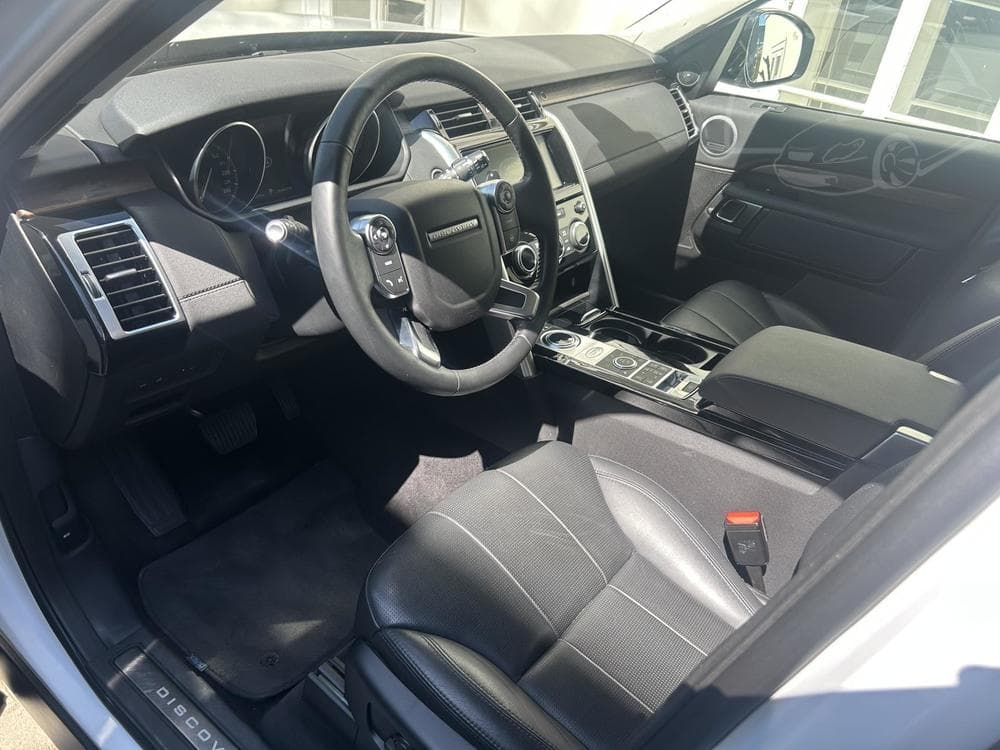 2017 Land Rover DISCOVERY - 29