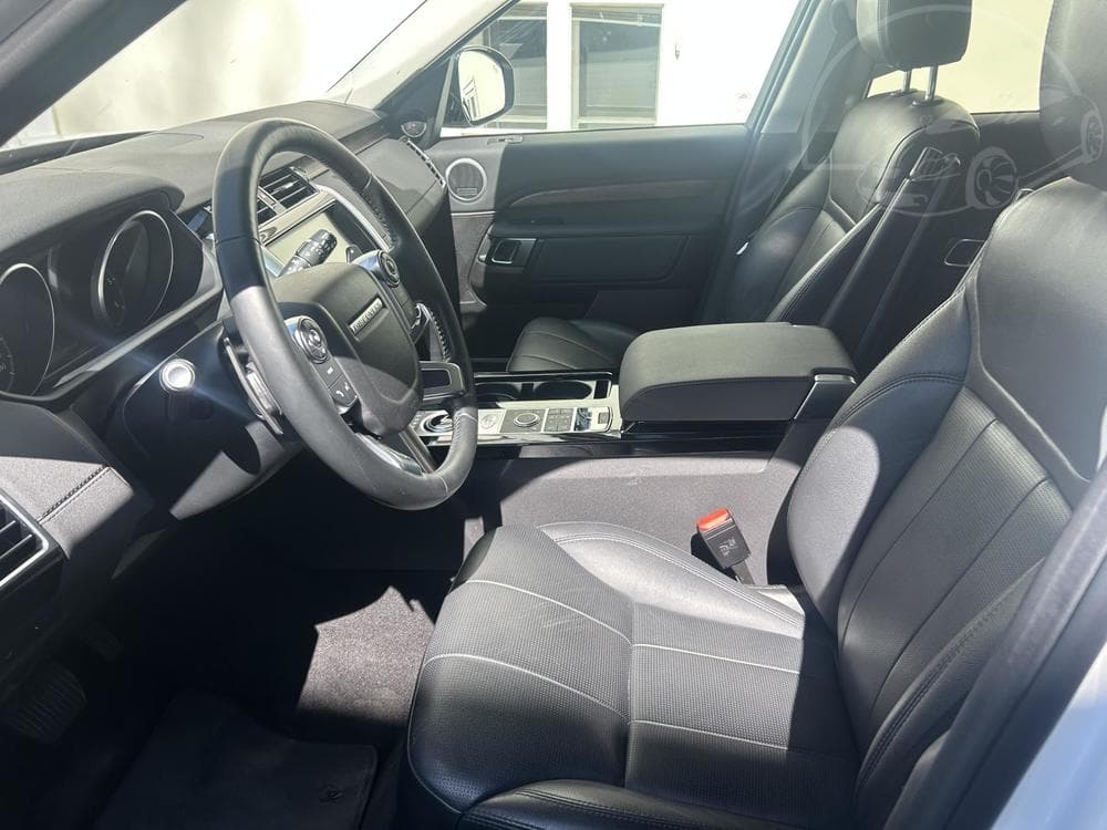 2017 Land Rover DISCOVERY - 35