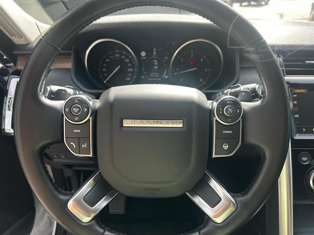 2017 Land Rover DISCOVERY - 37