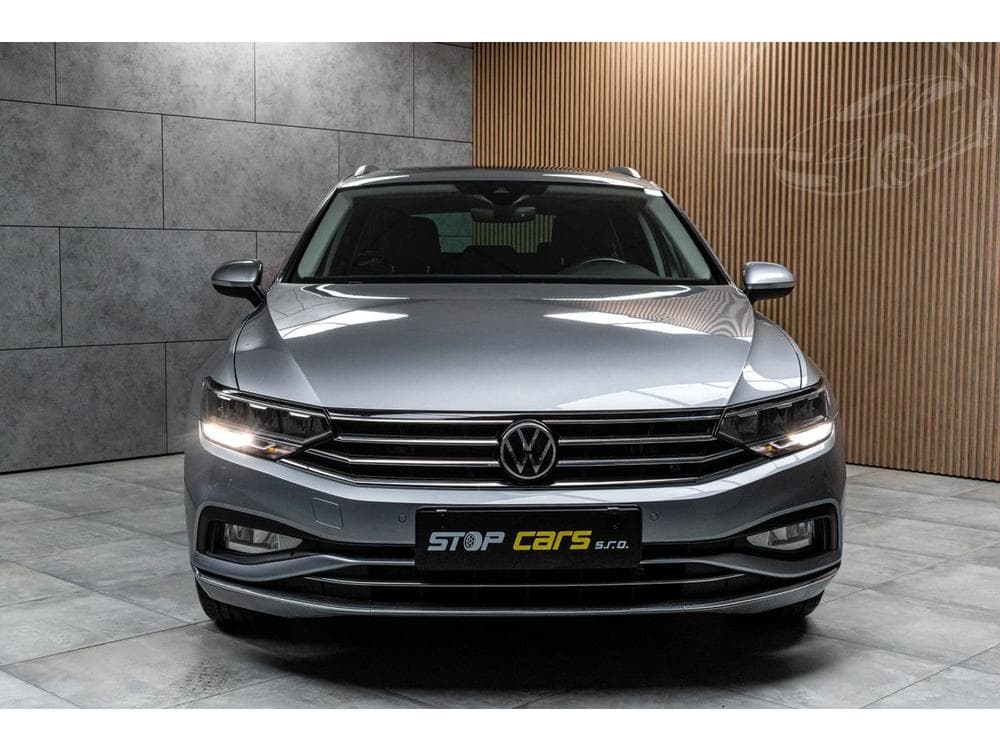 2022 Volkswagen PASSAT - 2