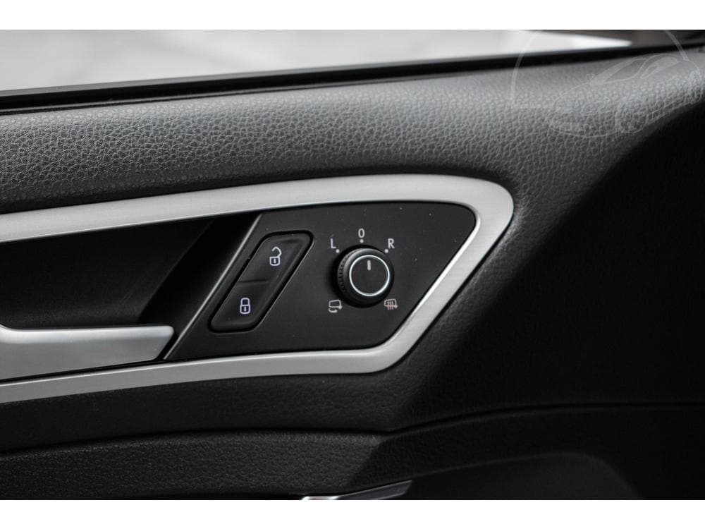 2015 Volkswagen Golf - 14