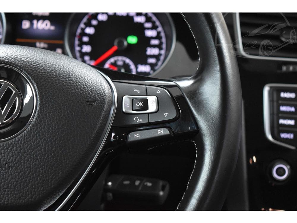 2015 Volkswagen Golf - 18