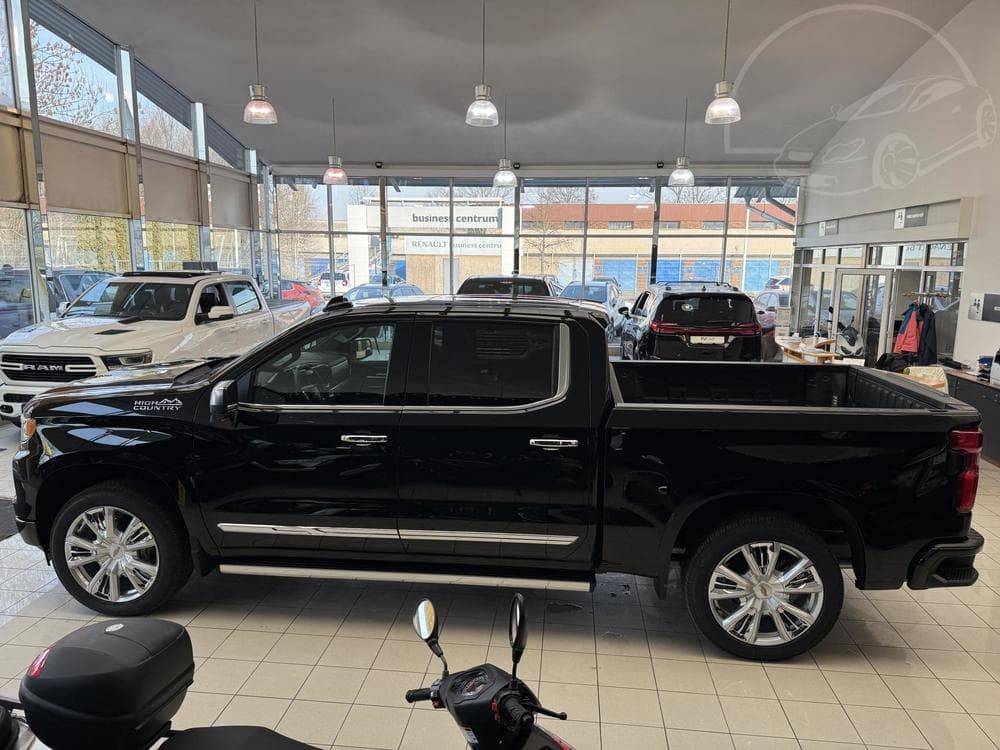 2026 Chevrolet SILVERADO - 4