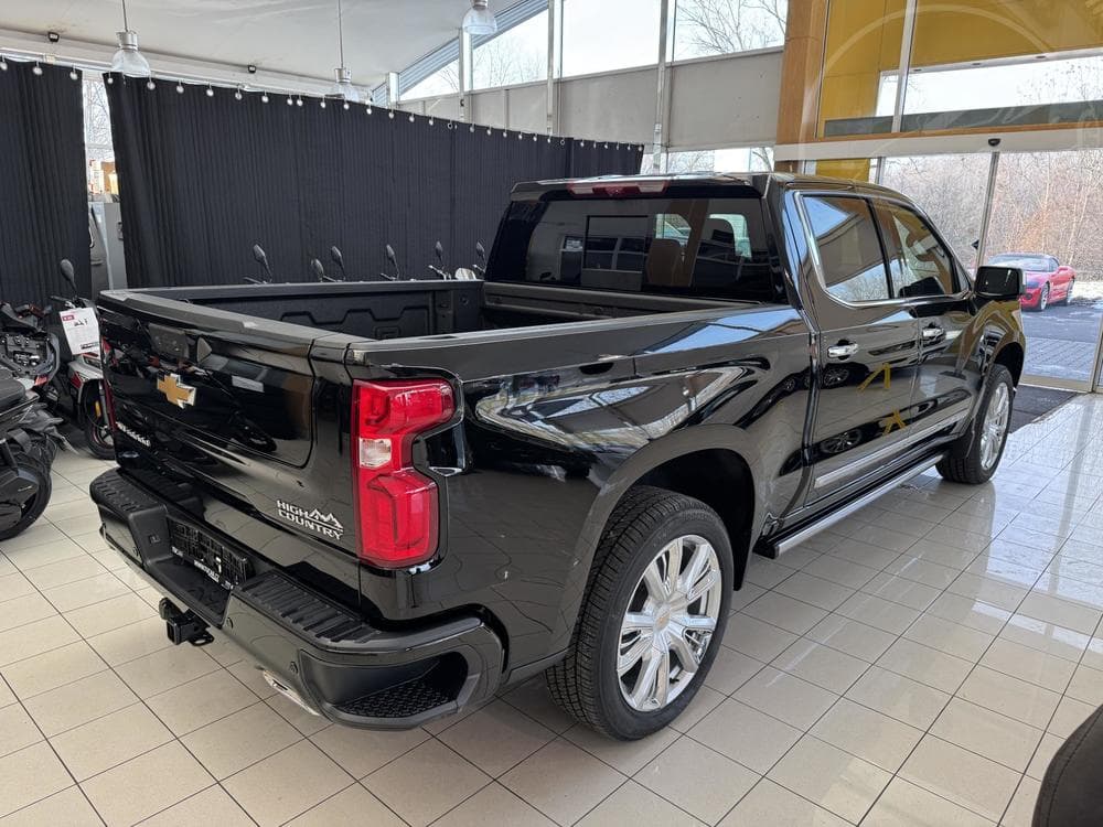 2026 Chevrolet SILVERADO - 13