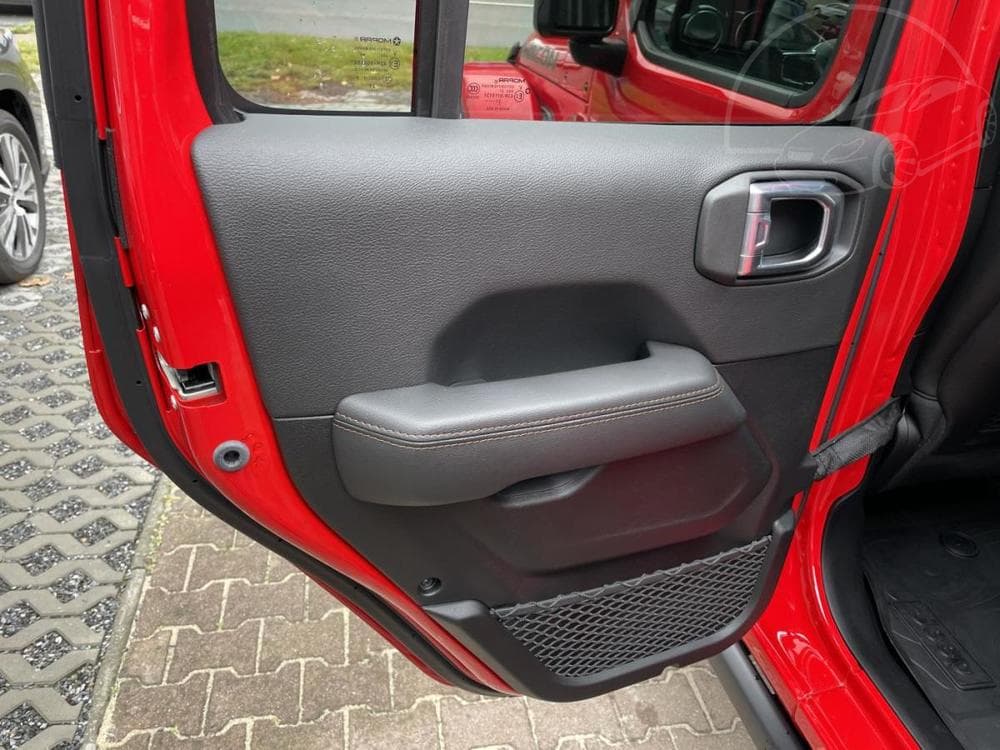 2024 Jeep WRANGLER - 34