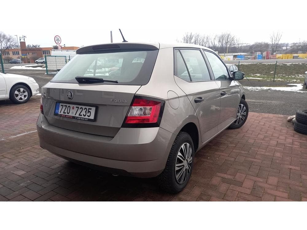 2016 Škoda FABIA - 7