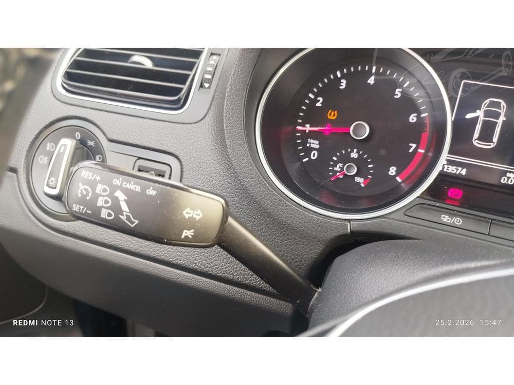 2017 Volkswagen POLO - 13